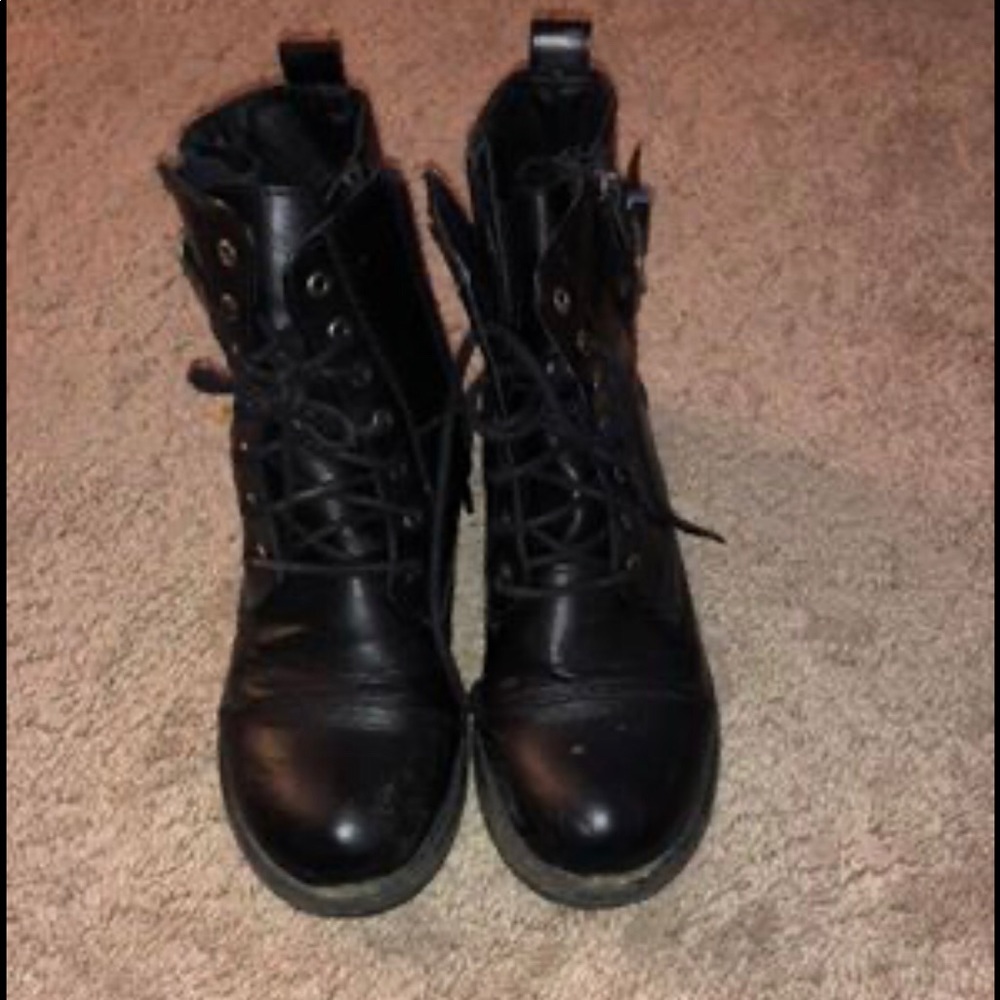 girl boots size 3Y